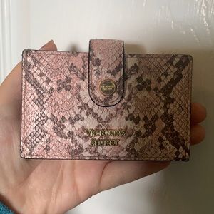 COPY - Victoria’s Secret Wallet/Card Holder!❤️🌸
